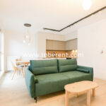 For long-term rent: A luxurious 2-room apartment in a prestigious location with a parking space and a spacious terrace!